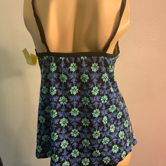 It Figures women’s plus size swimsuit Tankini top floral NWT 22W Blue floral - Picture 3 of 4